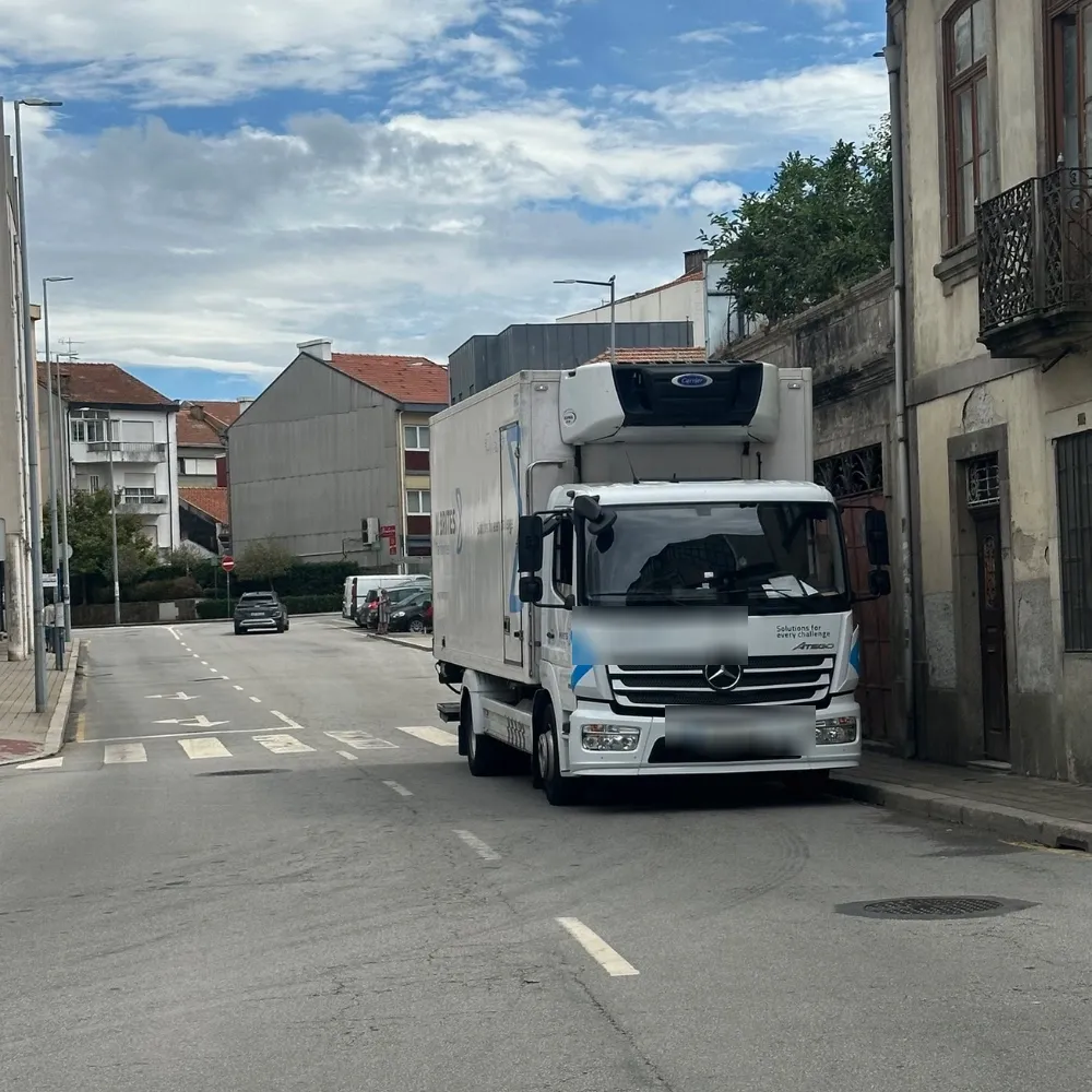 AU05VR
