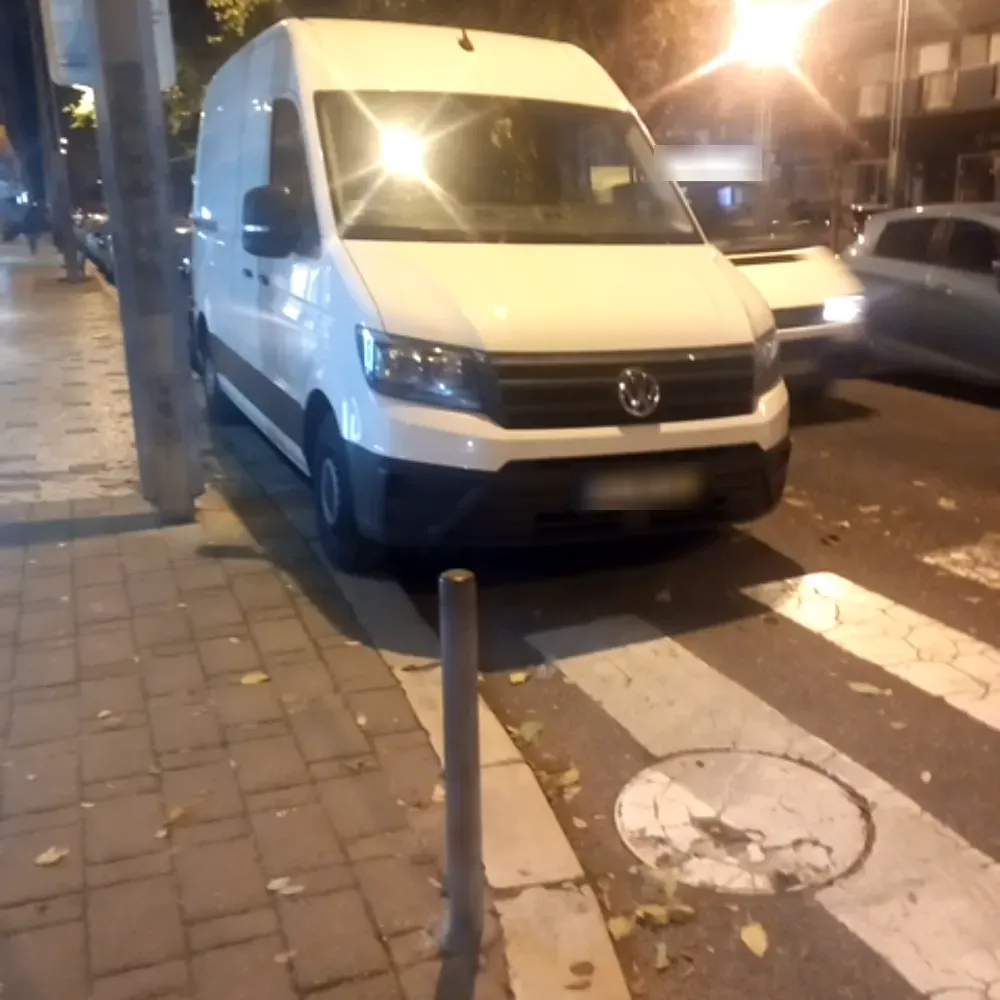 04UN28