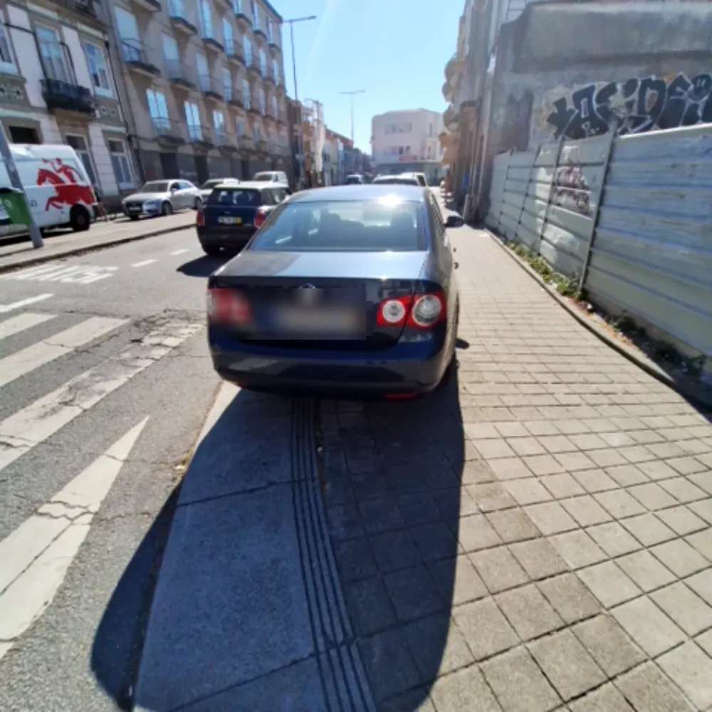40EI84